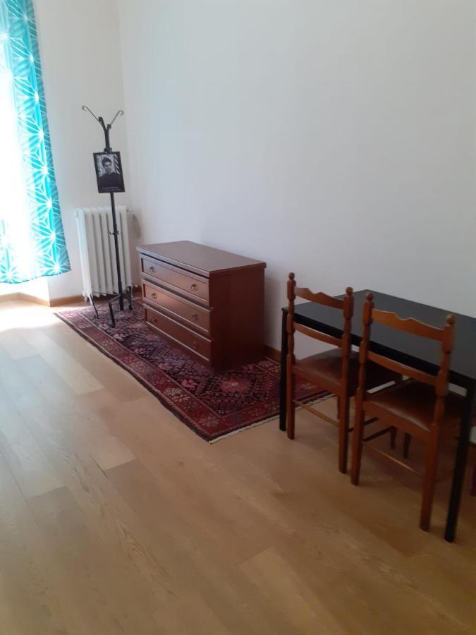 Auberge de jeunesse R.T. House'S à Rome Extérieur photo