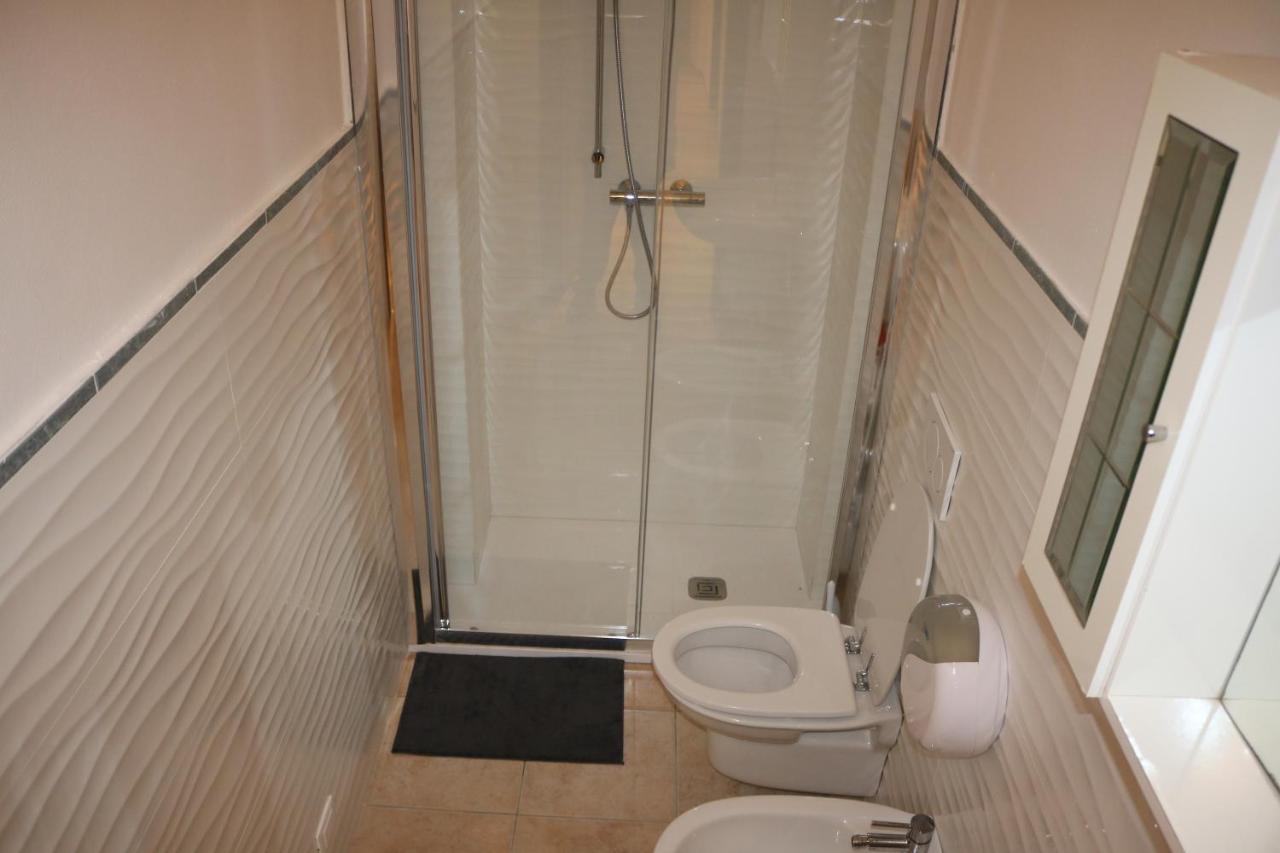 Auberge de jeunesse R.T. House'S à Rome Extérieur photo