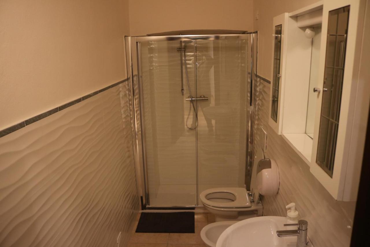 Auberge de jeunesse R.T. House'S à Rome Extérieur photo